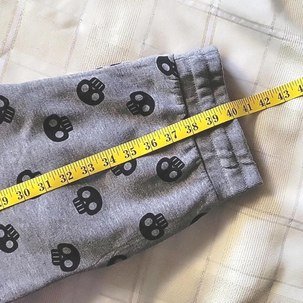 NWT Skull Crop Sweater & Sweats Set - Picture 11 of 11